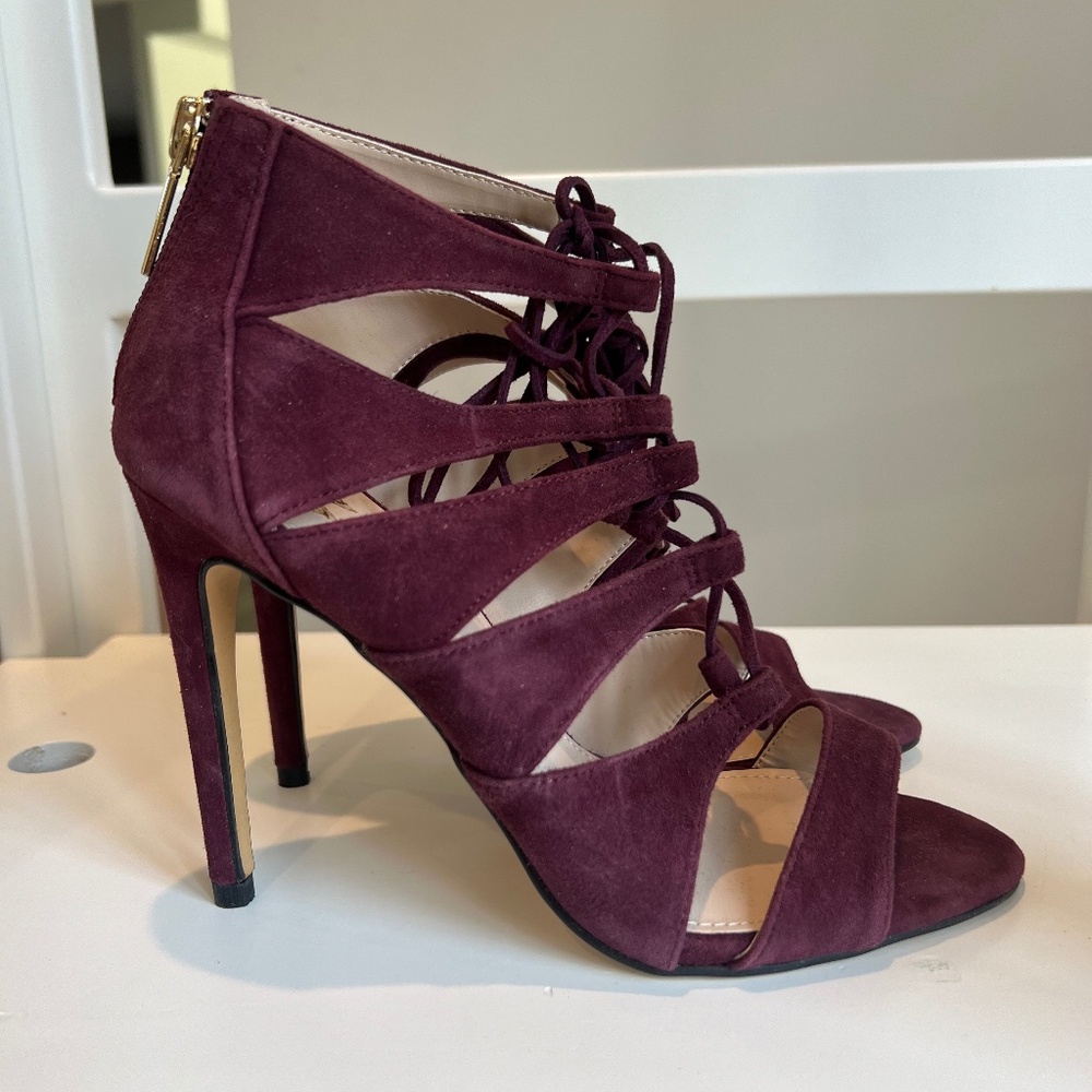 Laced heeled sandal